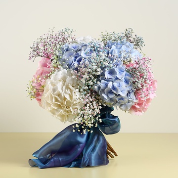 Bouquet of hydrangeas and gypsophila