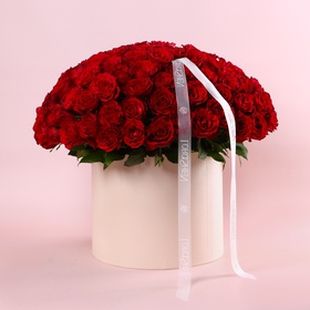 Композиція «125 червоних троянд Imperial Love»