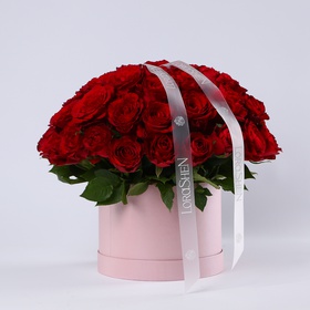 Композиция «51 красная роза Imperial Love»