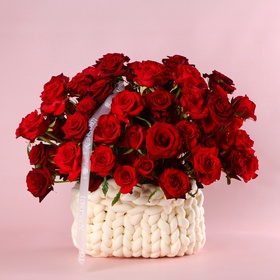 The “Marshmallow in White” arrangement