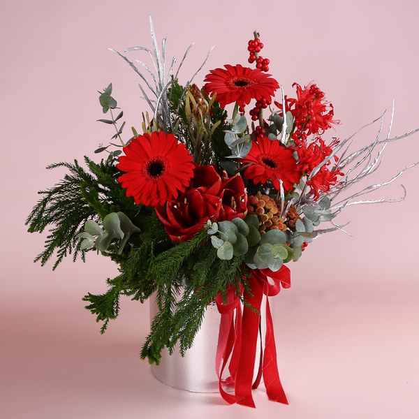 Зимова композиція у кошику "Зимова ідилія"