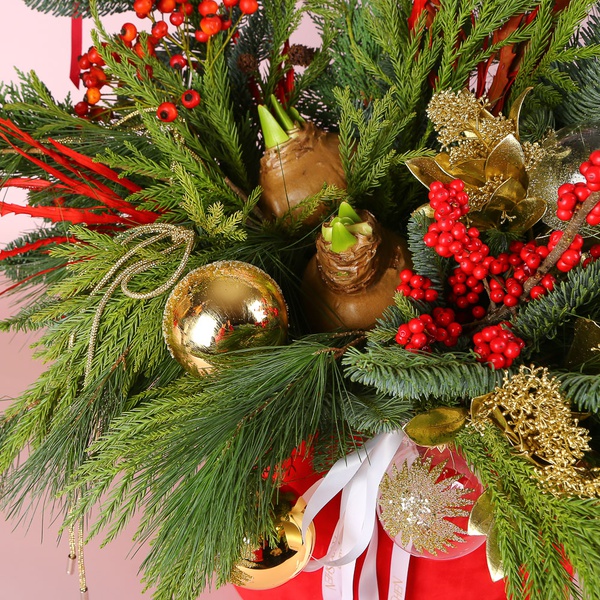 Christmas Arrangement “Festive Symphony”