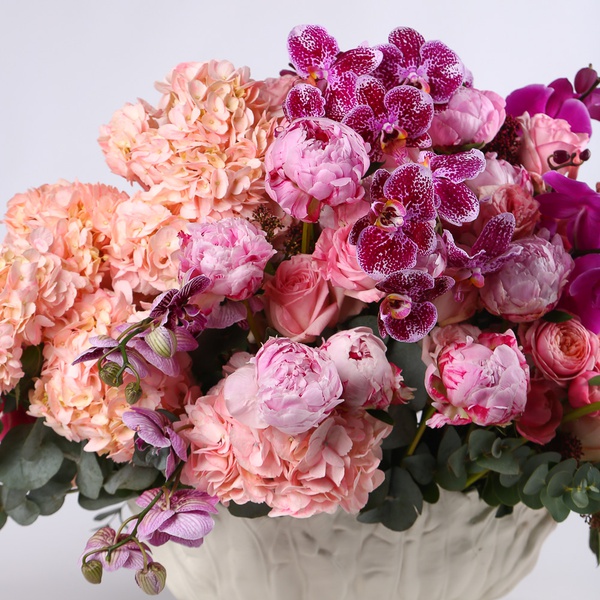 Интерьерная композиция «Нежность в форме»