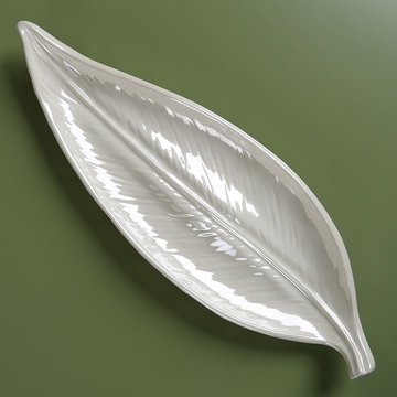 Ceramic leaf white mother-of-pearl, M