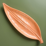 Ceramic leaf peach, M
