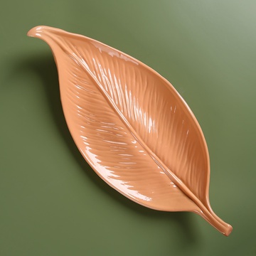 Ceramic leaf peach, S