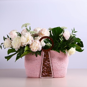 Квіткова композиція "Марракеш" рожева в сумці