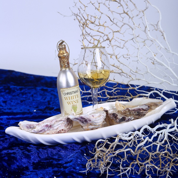 Oysters and White Wine Set