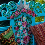 Luxurious blue bambetel with artistic painting (bench)