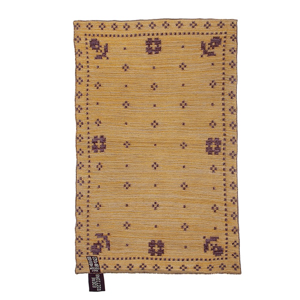 Плед ягоды и цветы бордовые