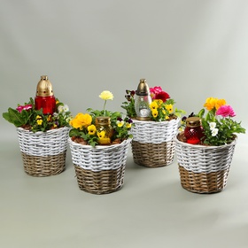 The “Light of Remembrance” basket