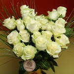 Букет з 25 білих троянд Мондіаль