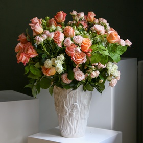 The "Pink Waltz" interior arrangement