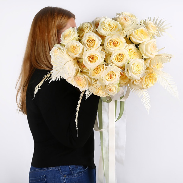 Bouquet of 35 Candlelight roses
