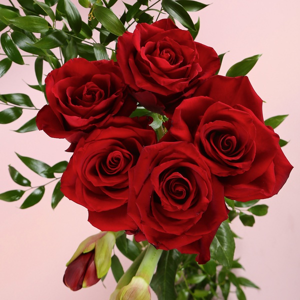 The “Red Motion” bouquet