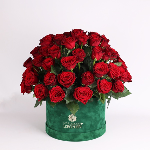 Composition of 75 red roses