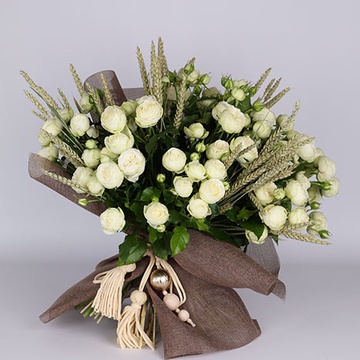 Bouquet of 15 spray white roses and wheat