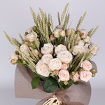 Bouquet of 7 spray roses Bombastic and wheat