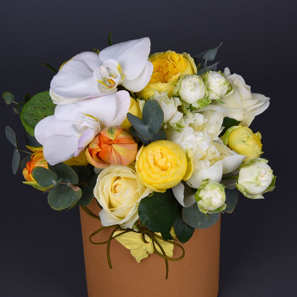 Complimentary floristic composition with yellow accents