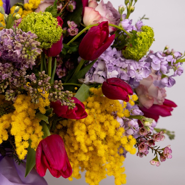 Букет «Фиолетовая симфония весны»