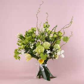 The “Green Harmony” bouquet