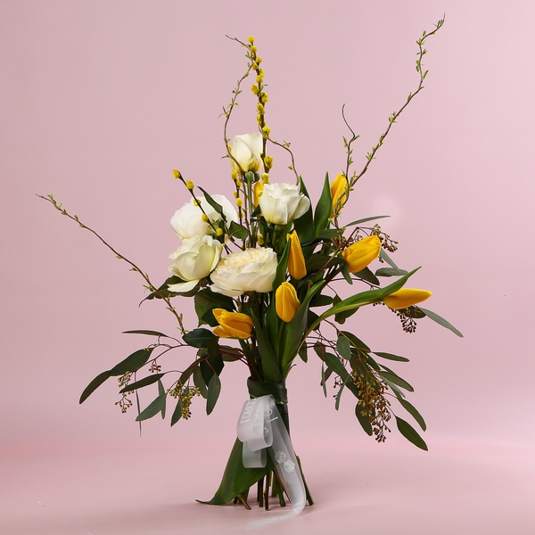 The “Sunny Tenderness” bouquet