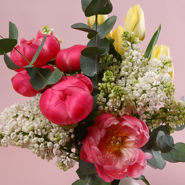 The “Sunny Accent” bouquet