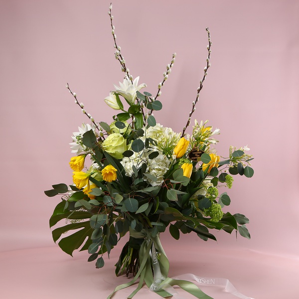 The elegant “Spring Elegance” bouquet