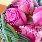 Floral composition in shades of pink "Florist's choice"