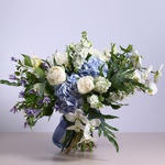 Summer bouquet white-blue