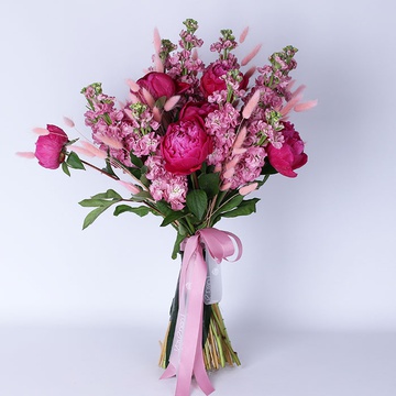 Bouquet "Pink dream" with peonies and matiola