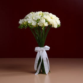 Bouquet of 35 freesias