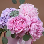 Floral composition with peonies and hydrangea