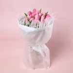 “Nazhna Vual: 25 Pink Tulips”