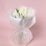 «Подих світла: 51 білий тюльпан»