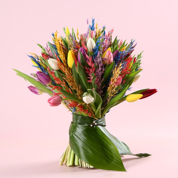 Bouquet “51 Tulips with Colored Oats”