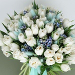 Bouquet "Gentle White-Blue Beauty"