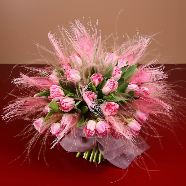 Bouquet of 51 tulips and feathers