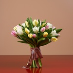 Bouquet of 35 delicate tulips