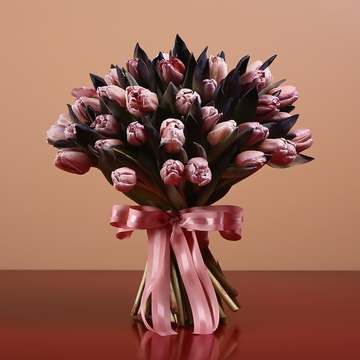 Bouquet of 51 brownie tulips