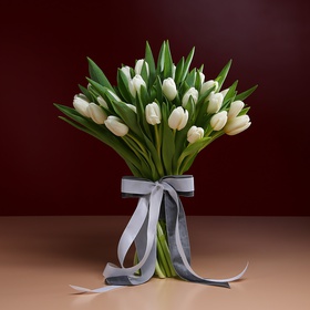 Bouquet of 35 white tulips