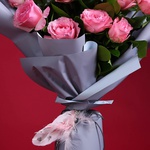 Bouquet of 15 pink varietal roses