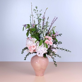 Букет лилово-розовый с гортензией в вазе