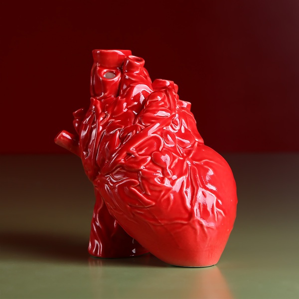 Керамічна ваза "Серце" червона