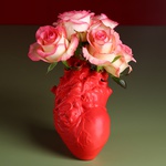 Керамическая ваза "Сердце" красная матовая