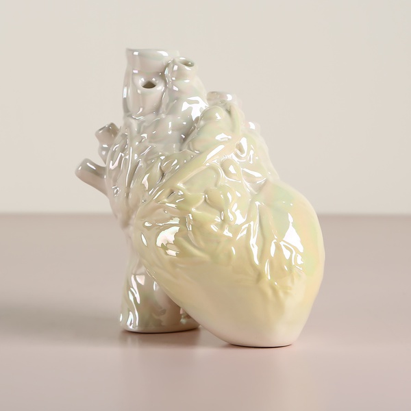Ceramic vase "Heart" pearl