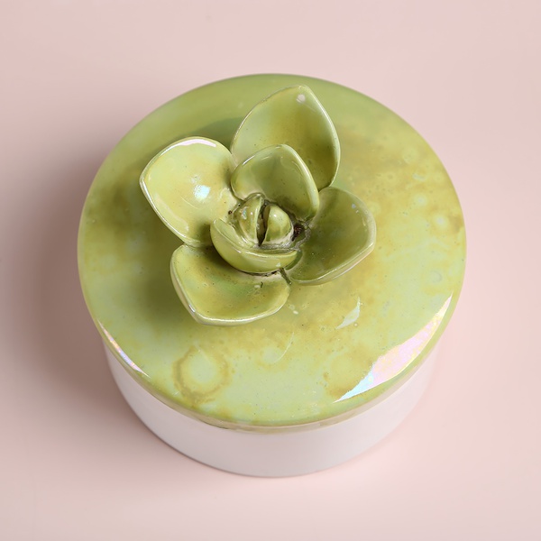 Glazed ceramic box, light green