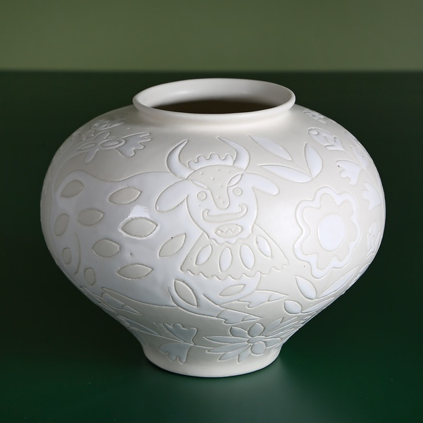 Vase Horshchyk small, beige matte