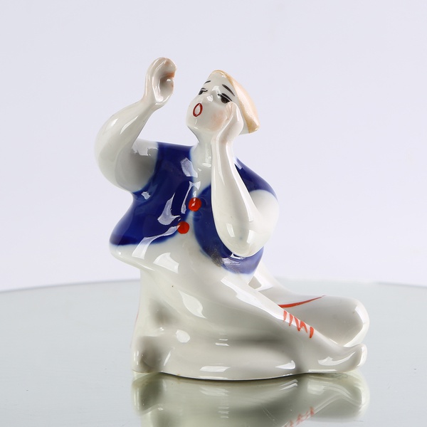 Paired porcelain composition "On the Meadow" (also known as "Song" or "Hutsuls")