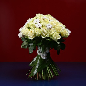 Bouquet of 51 white roses and cotton